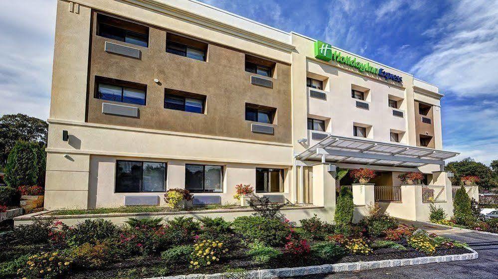 Holiday Inn Express Roslyn, An Ihg Hotel Ngoại thất bức ảnh